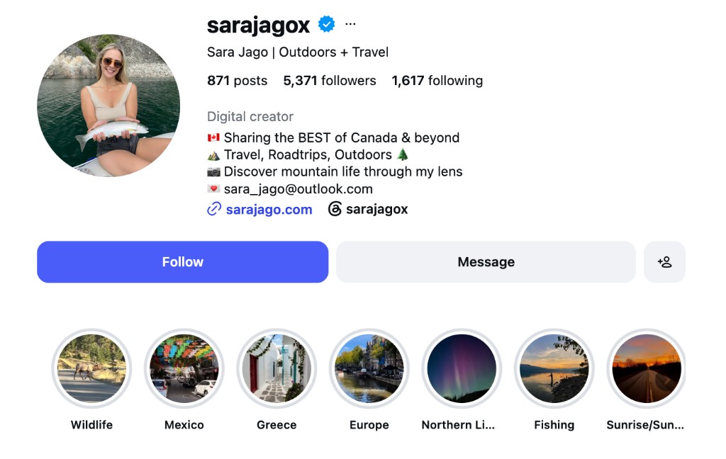 Public Instagram profile Highlights row — open a bubble to copy the Highlight URL Public Instagram profile Highlights row — open a bubble to copy the Highlight URL